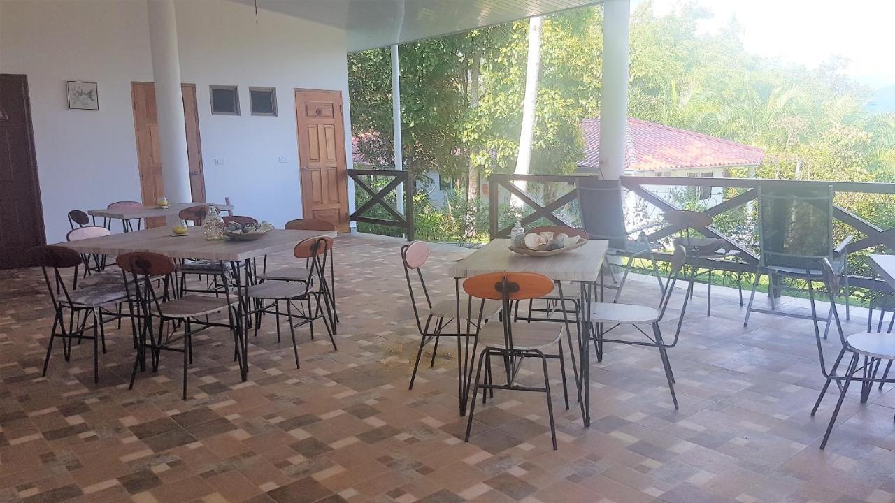 Magic Mountain Lodge Las Lajas  Bagian luar foto